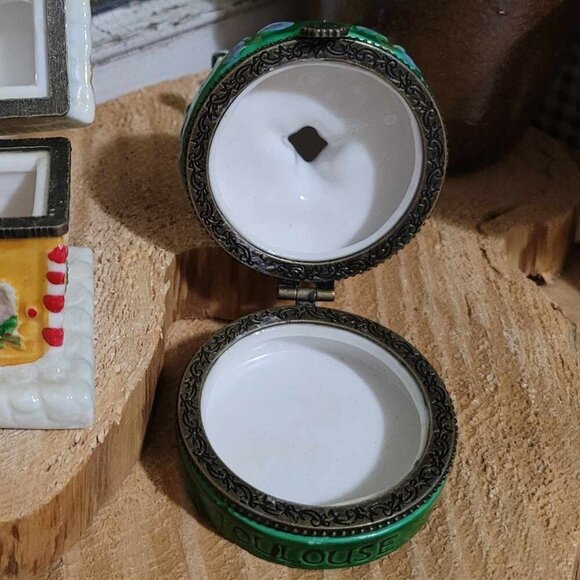 Vintage Hinged Jewelry Trinket Box - Picture 7 of 11